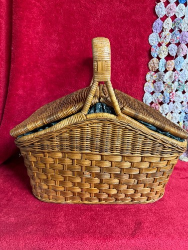 Large wicker picnic basket - wicker,