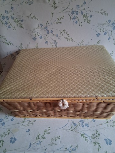 Vintage large wicker - large, sewing