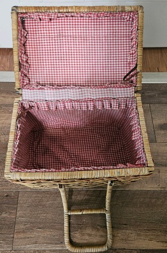 Wicker vintage large - wicker,